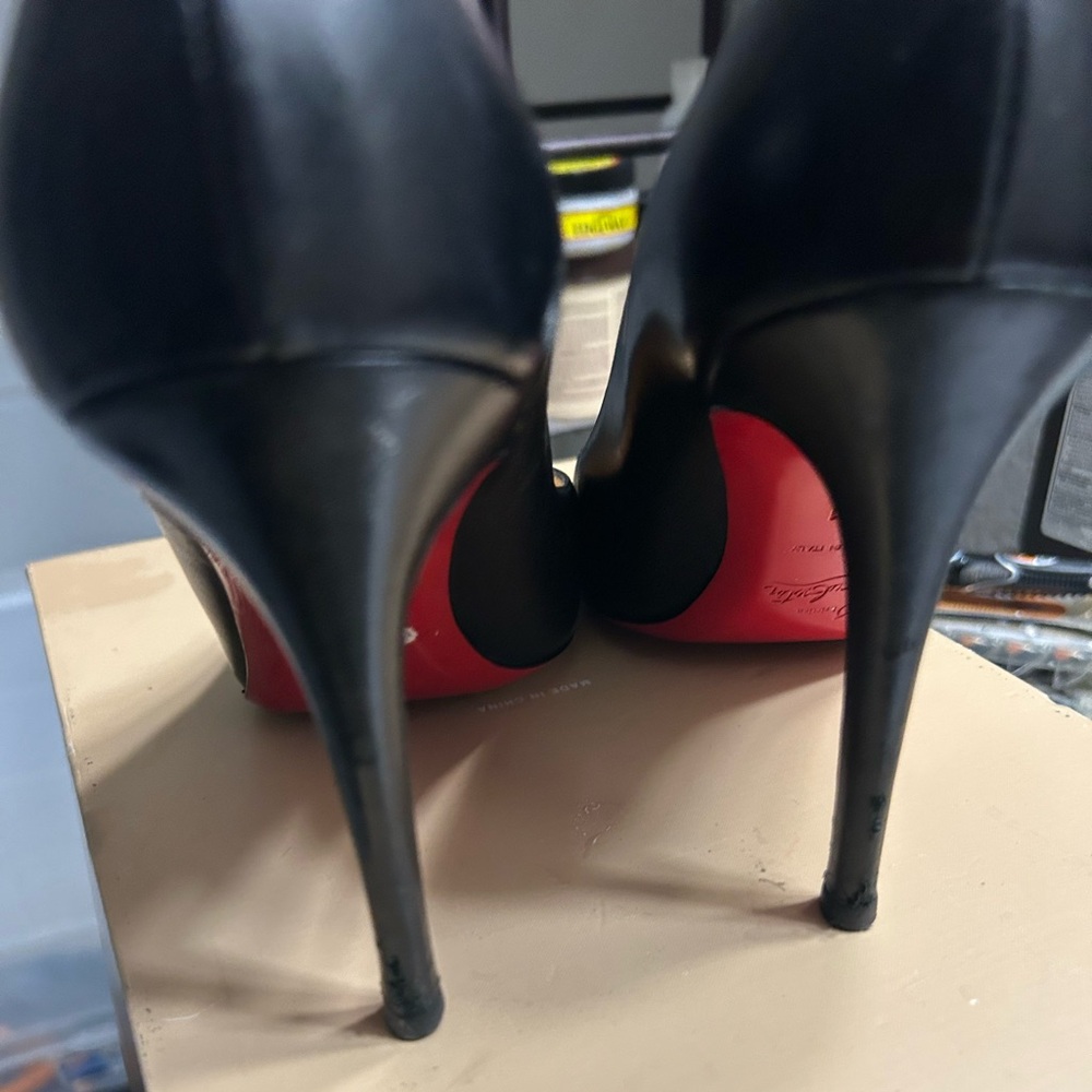 Red Sole Black High 4in Heel Pumps  -